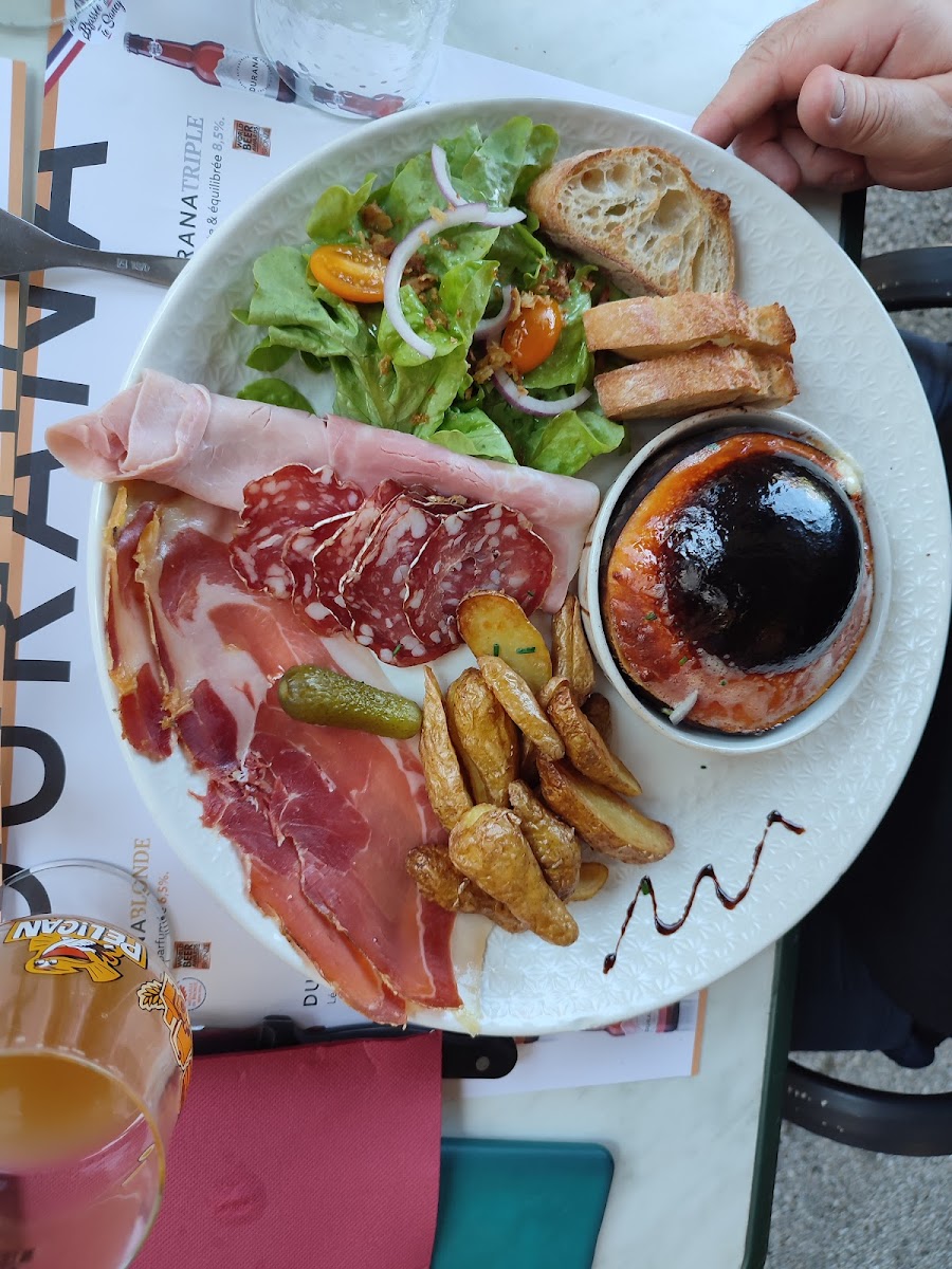 Restaurant Hôtel Du Centre-8